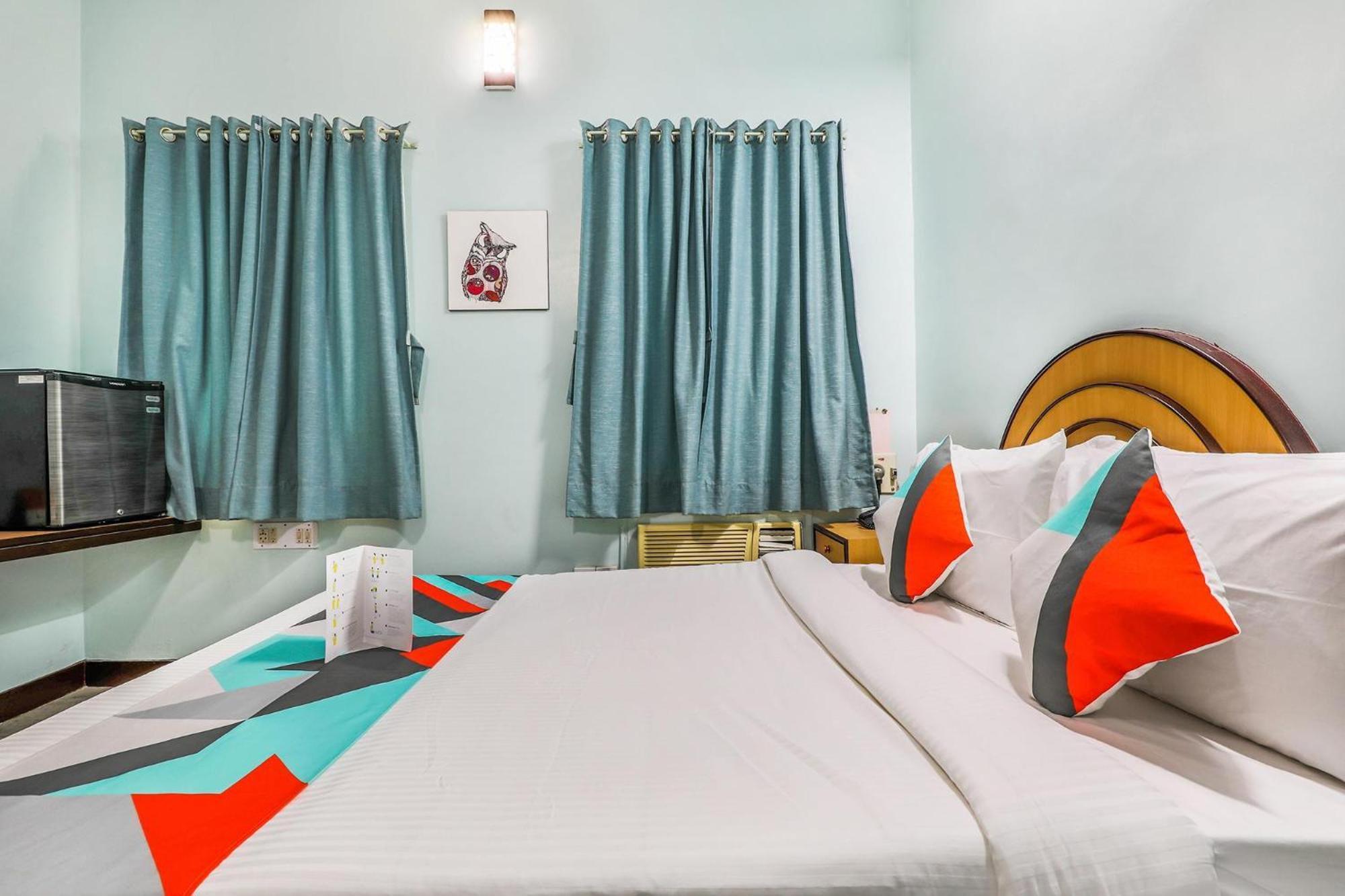 Fabexpress Santhi Inn - 500 Meters From Promenade Beach Pondicherry Exterior foto